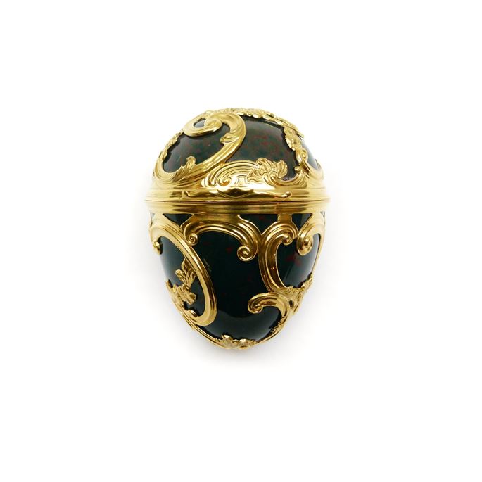 George II gold and bloodstone cagework egg shaped box | MasterArt